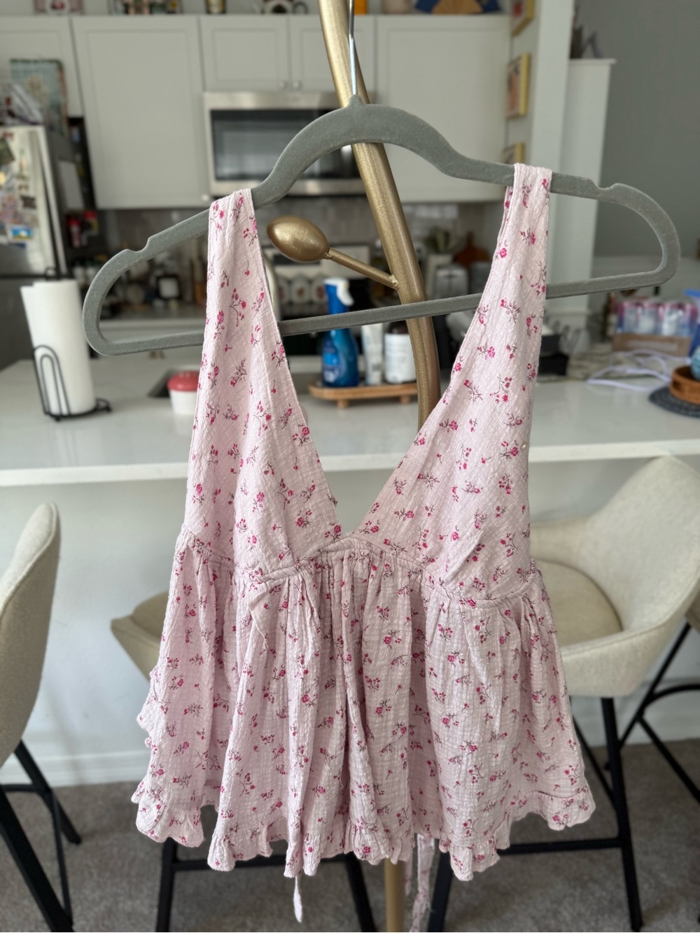 Urban Outfitters NWT Pink Floral Sleeveless Peplum Tank